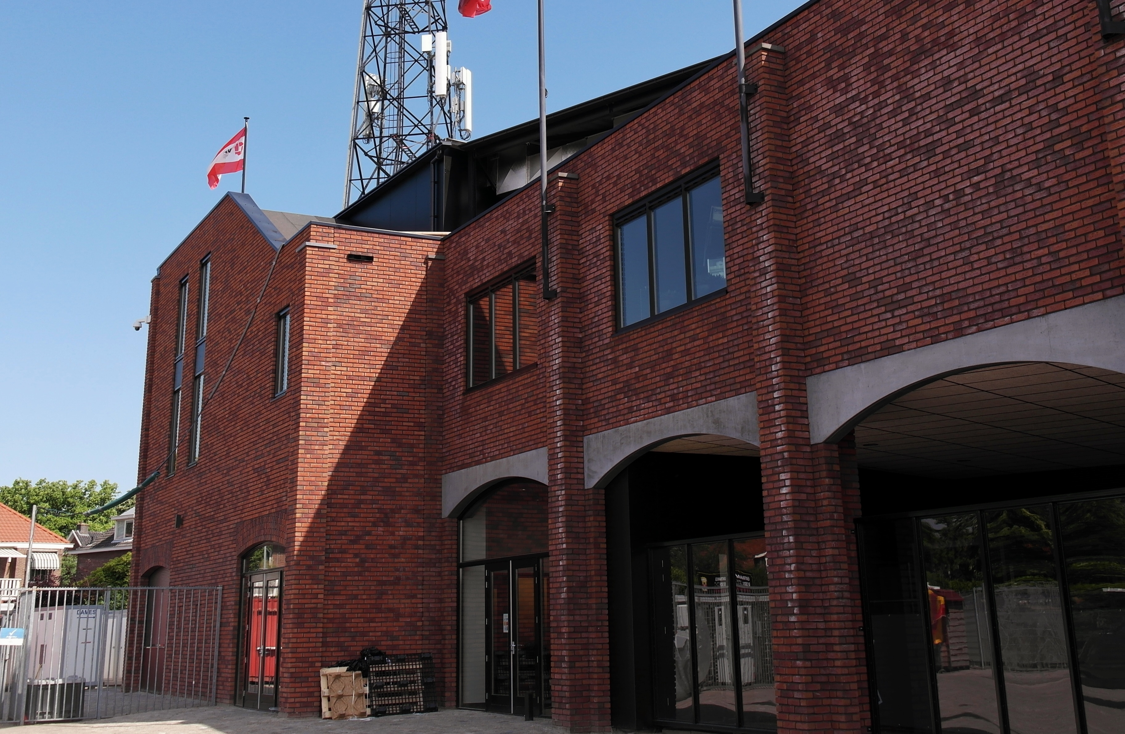 Go Ahead Eagles professionaliseert.
